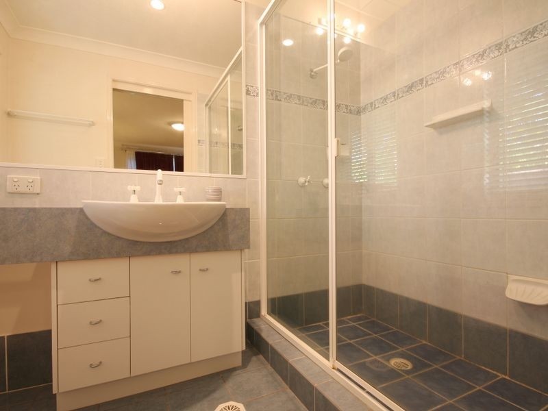 6 Michigan Cr, Parkinson QLD 4115