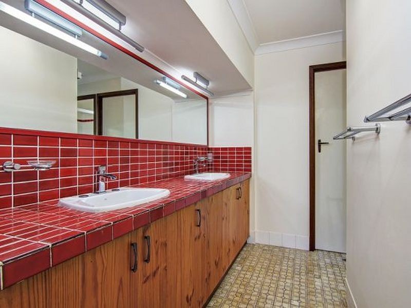 44 Romulus Street, Robertson QLD 4109