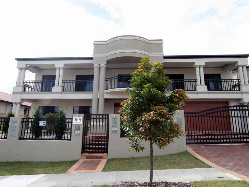 Stretton QLD 4116