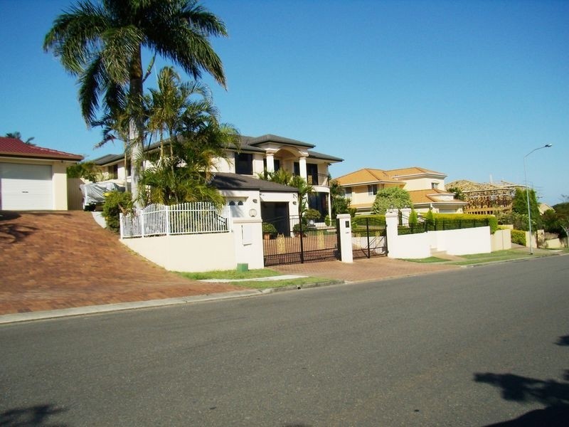 13 Ngairi Close, Eight Mile Plains QLD 4113