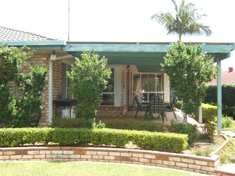 60 Blue Grass Cr, Eight Mile Plains QLD 4113