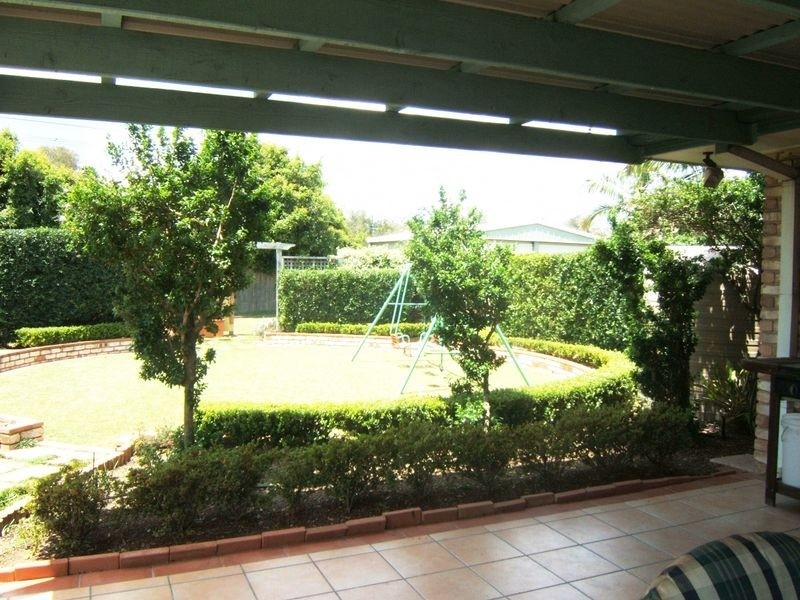 60 Blue Grass Cr, Eight Mile Plains QLD 4113