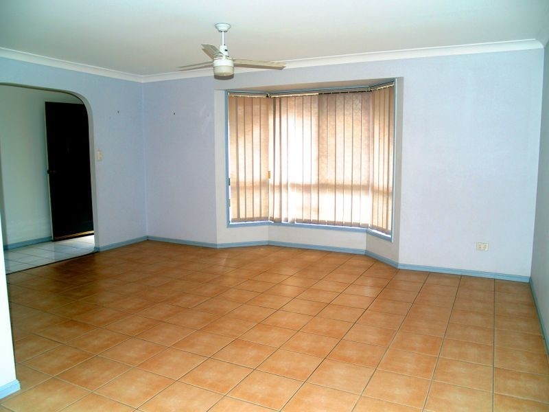 18 Mullins St, Coopers Plains QLD 4108