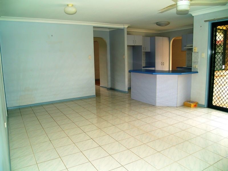 18 Mullins St, Coopers Plains QLD 4108