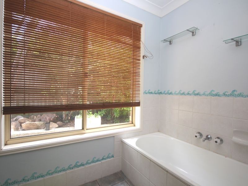 9 Spring Close, Calamvale QLD 4116