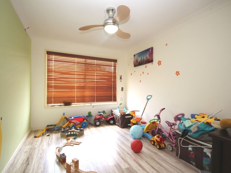 9 Spring Close, Calamvale QLD 4116
