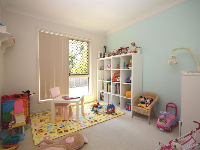 3 Earls Court, Calamvale QLD 4116