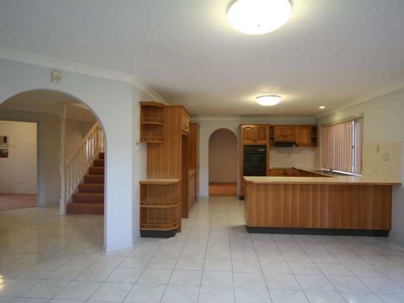 7 Banksia Court, Calamvale QLD 4116