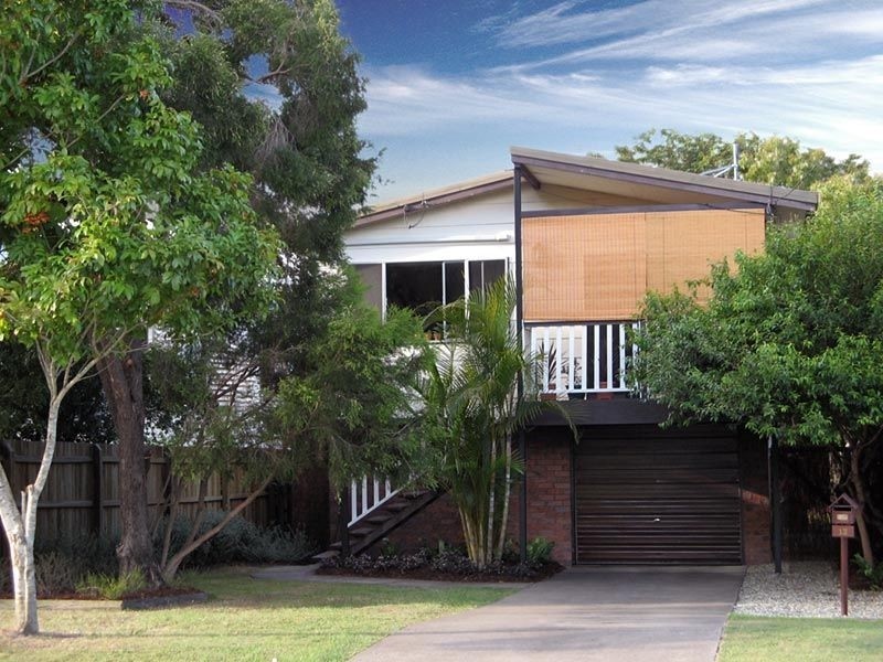 13 Longden St, Coopers Plains QLD 4108