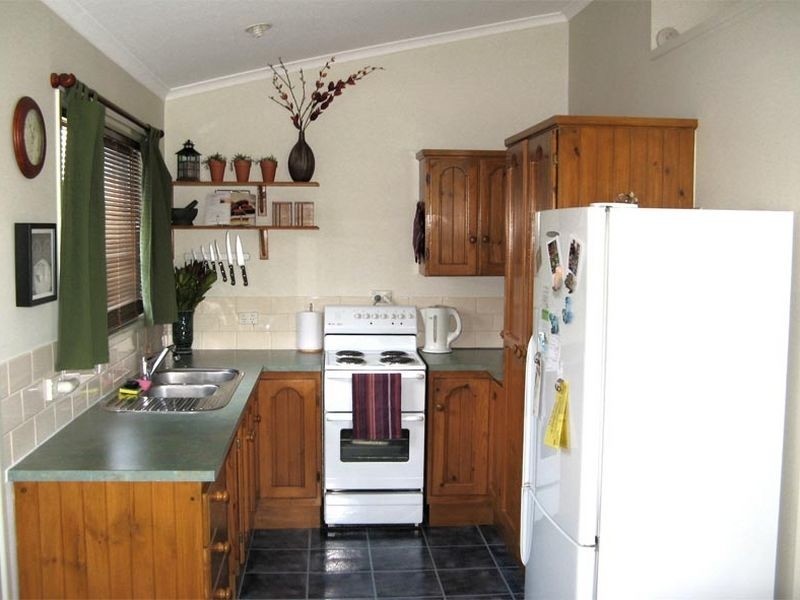 13 Longden St, Coopers Plains QLD 4108