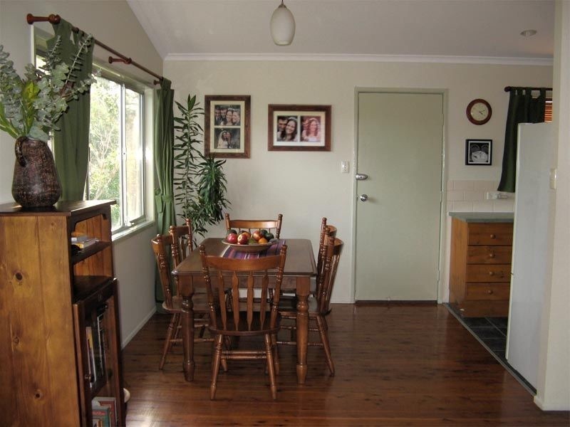 13 Longden St, Coopers Plains QLD 4108