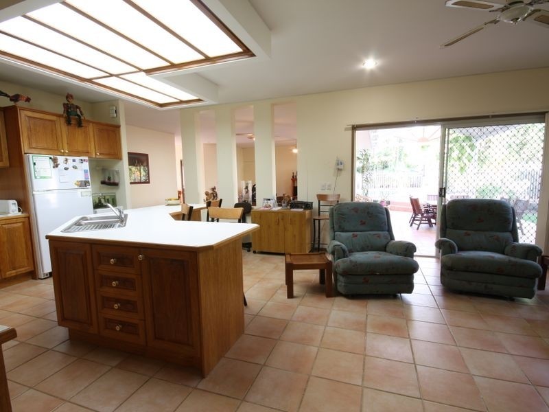 38 Torrens Pl, Parkinson QLD 4115