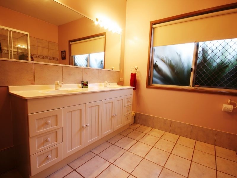 38 Torrens Pl, Parkinson QLD 4115