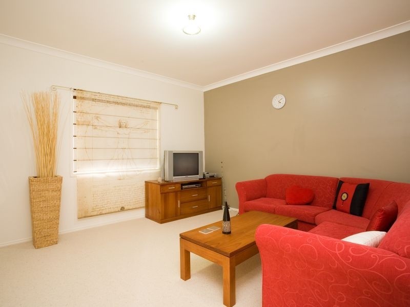 27A Apple Blossom Pl, Eight Mile Plains QLD 4113