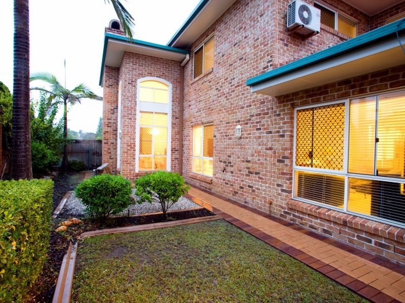 592 Musgrave Rd, Robertson QLD 4109