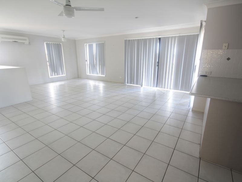 28 Brookvale Dr, Underwood QLD 4119