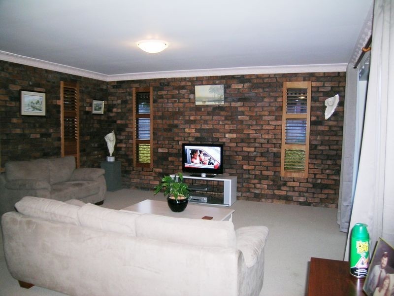 2 Pompadour St, Sunnybank Hills QLD 4109