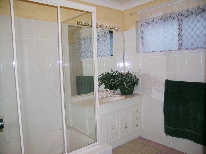 2 Pompadour St, Sunnybank Hills QLD 4109