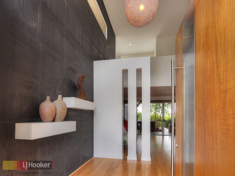 6 Collett Street, Eight Mile Plains QLD 4113