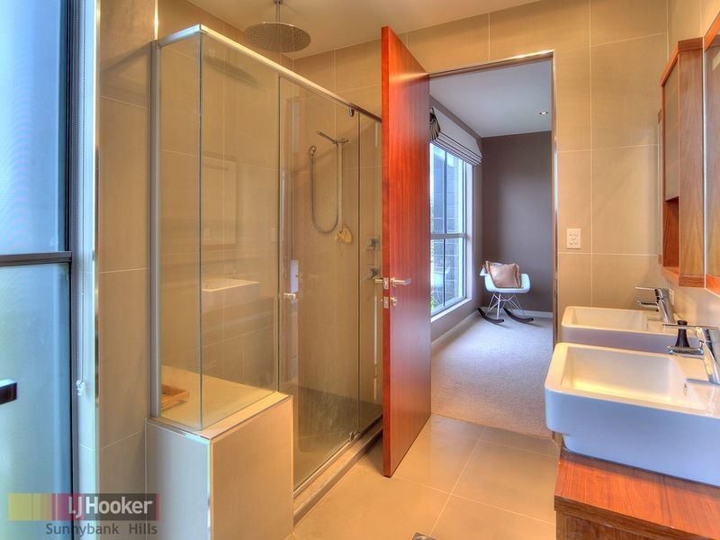 6 Collett Street, Eight Mile Plains QLD 4113