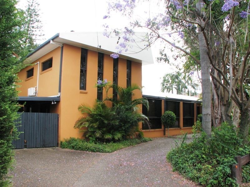 226 Mains Rd, Sunnybank QLD 4109