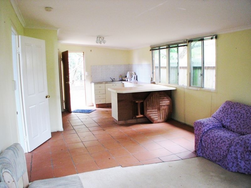 226 Mains Rd, Sunnybank QLD 4109