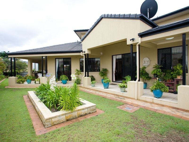 16 Grosvenor Cl, Sunnybank Hills QLD 4109