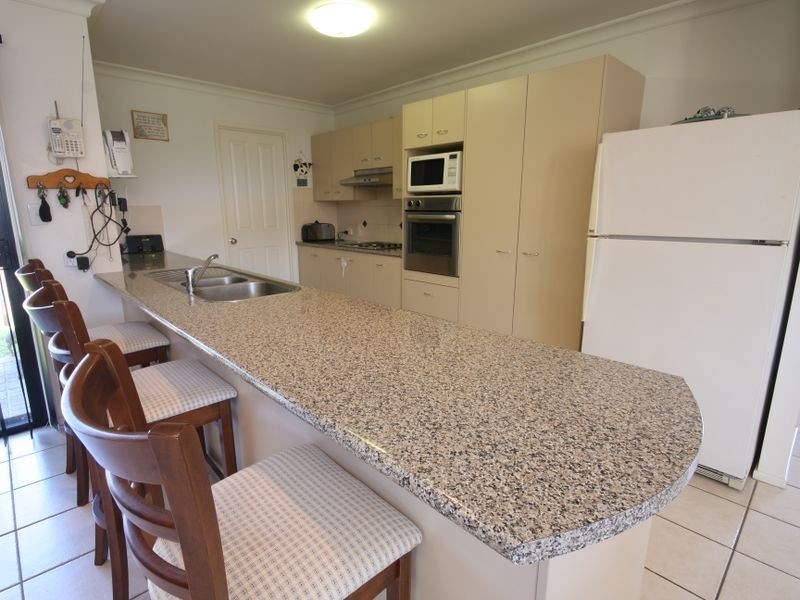 3 Brookfield Ct, Parkinson QLD 4115