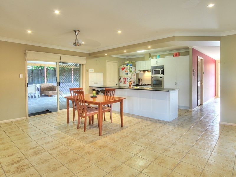 66 Lancaster Circuit, Stretton QLD 4116