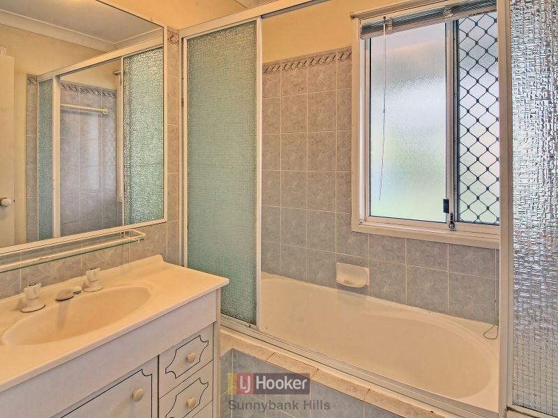 128 Morden Road, Sunnybank Hills QLD 4109