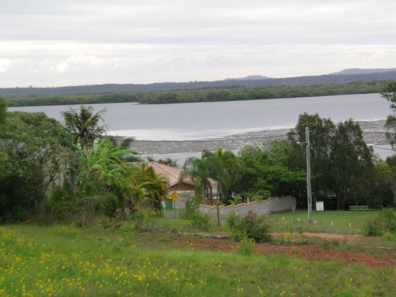 80 Kurrajong Rd, Russell Island QLD 4184