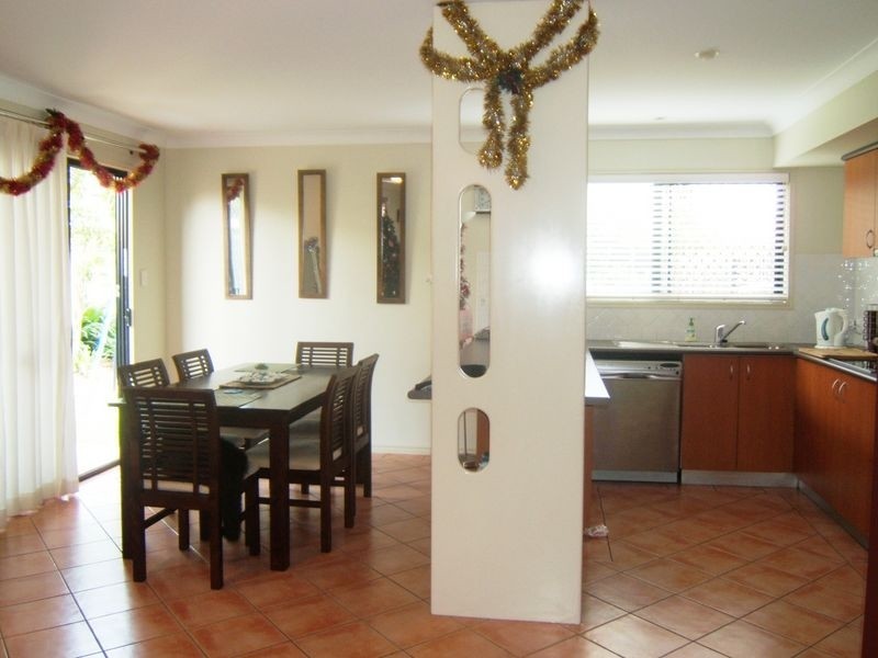 2/228 Gaskell St, Eight Mile Plains QLD 4113