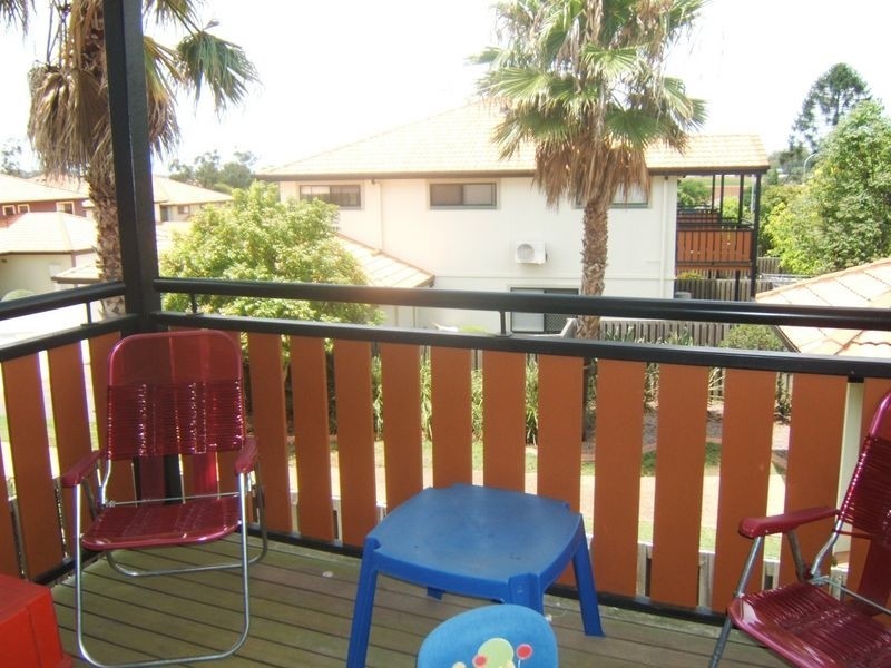 2/228 Gaskell St, Eight Mile Plains QLD 4113