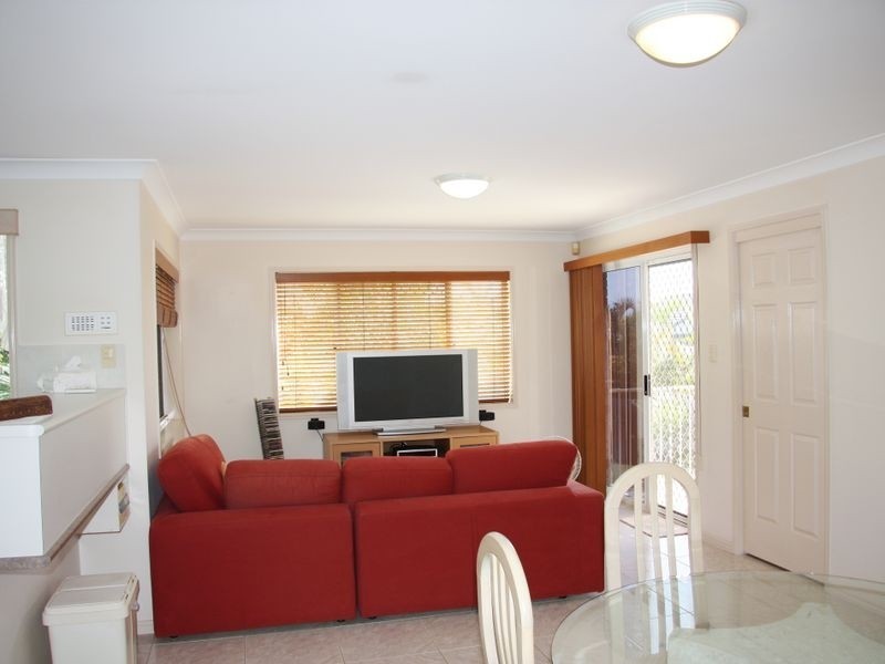 11 Tulipwood Place, Stretton QLD 4116