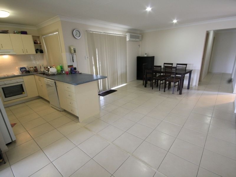 16 Ashmore Close, Marsden QLD 4132