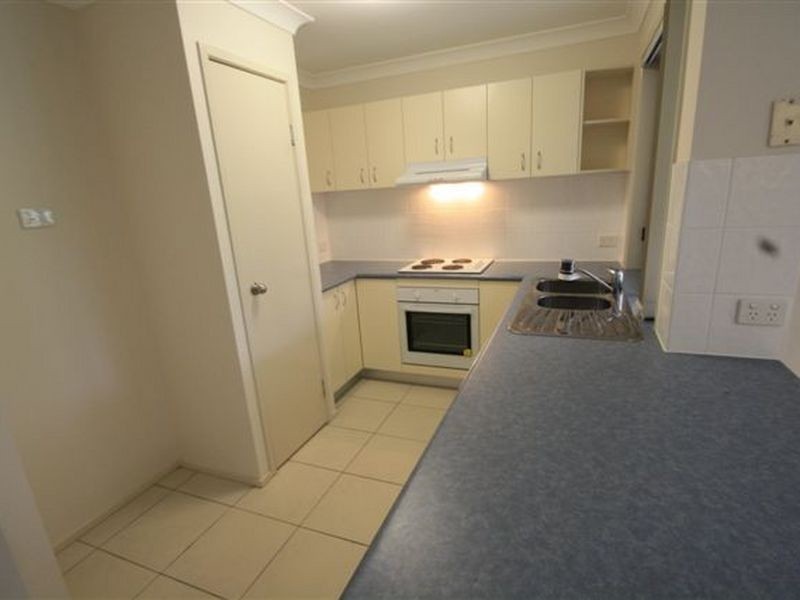 16 Ashmore Close, Marsden QLD 4132