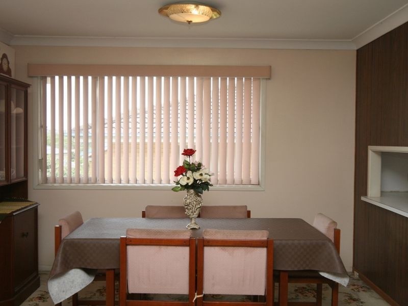 17 Angelina St, Macgregor QLD 4109