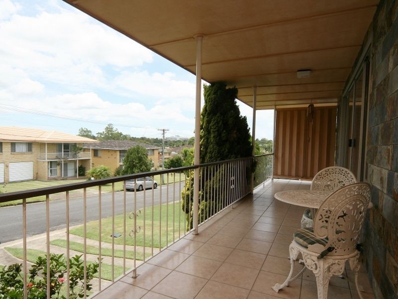 17 Angelina St, Macgregor QLD 4109