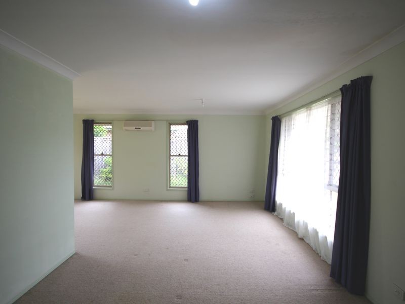 12 Freeman Place, Calamvale QLD 4116