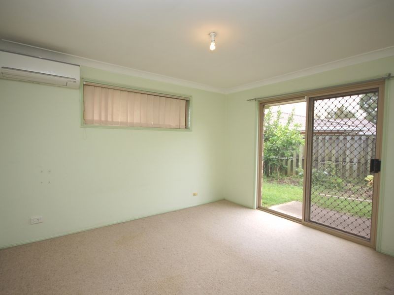 12 Freeman Place, Calamvale QLD 4116