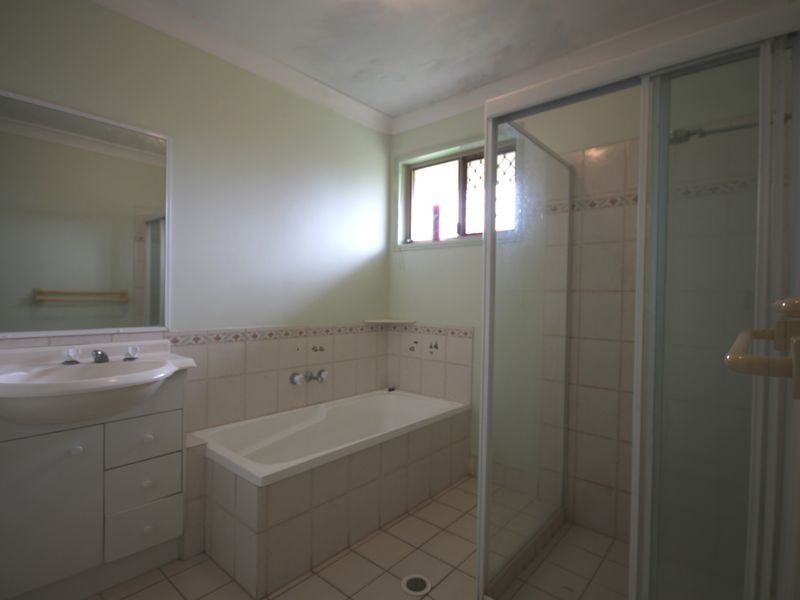 12 Freeman Place, Calamvale QLD 4116