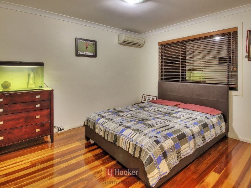 80 Golden Rain Place, Stretton QLD 4116