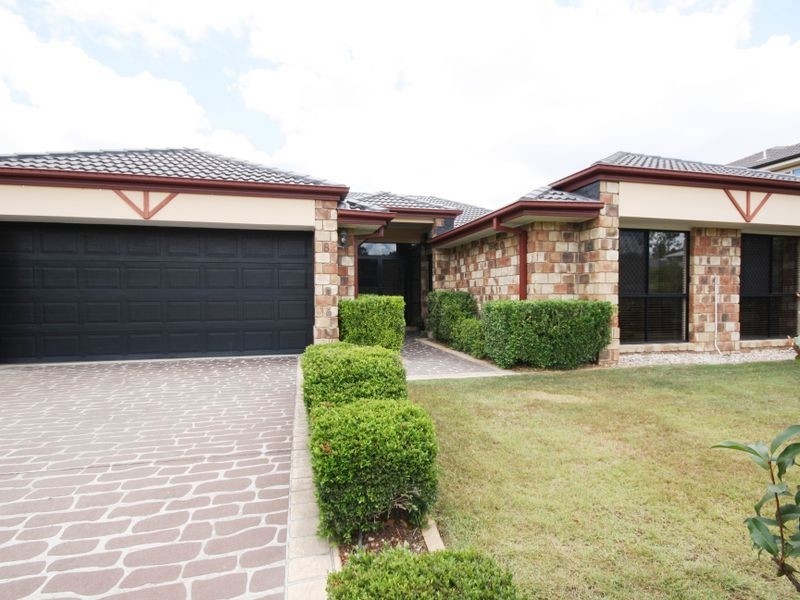 8 Mitchell Pl, Parkinson QLD 4115