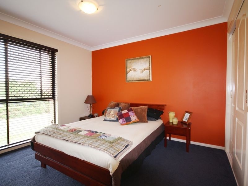 8 Mitchell Pl, Parkinson QLD 4115
