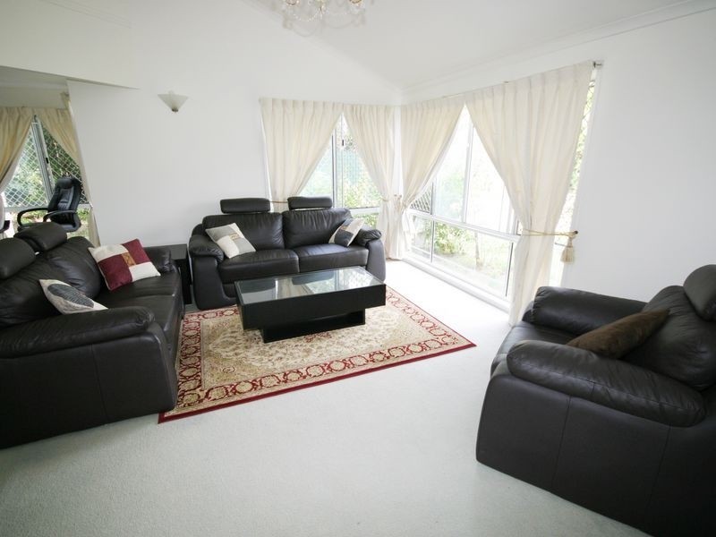 1 Clivia Ct, Drewvale QLD 4116