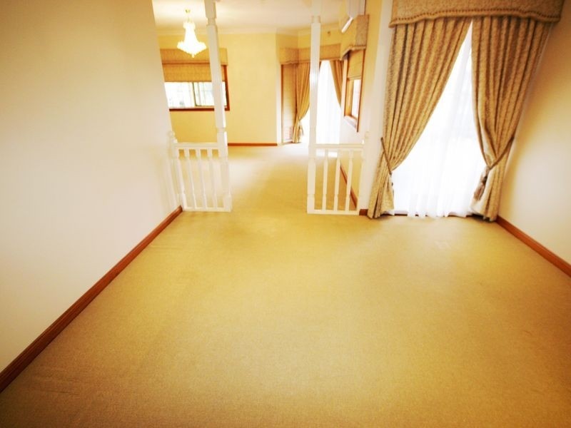 10 Lincoln Pl, Stretton QLD 4116