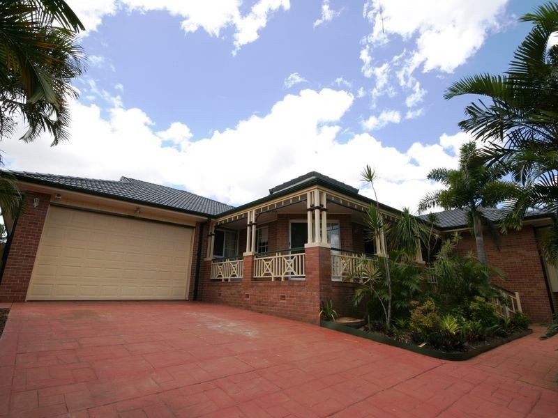 10 Lincoln Pl, Stretton QLD 4116