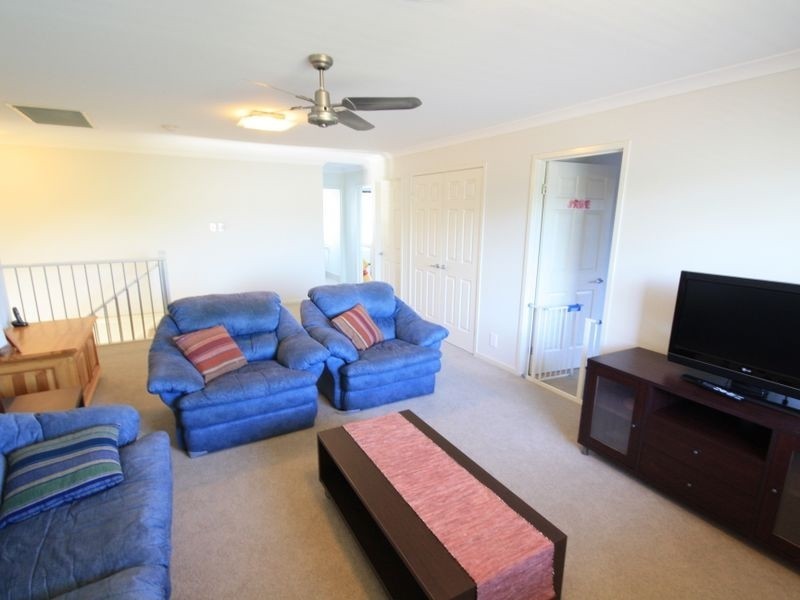3 Innaminka Pl, Parkinson QLD 4115