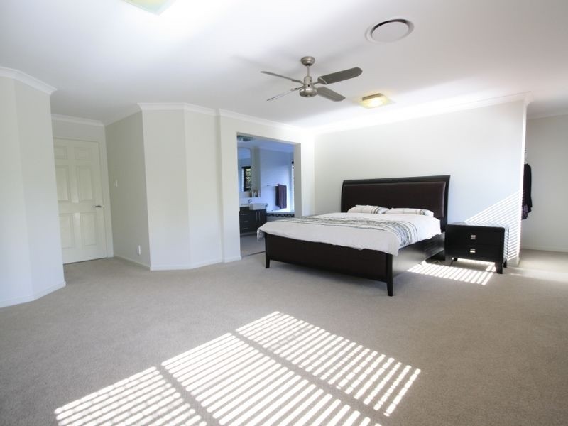 3 Innaminka Pl, Parkinson QLD 4115