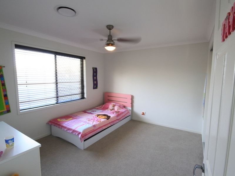 3 Innaminka Pl, Parkinson QLD 4115